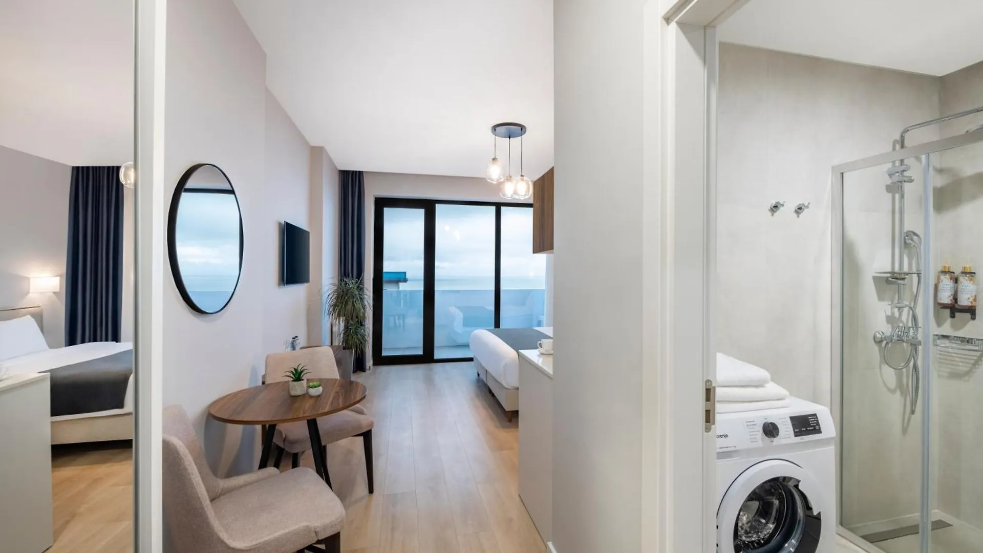 *****  Steps Batumi Hotel & Suites Gruzja