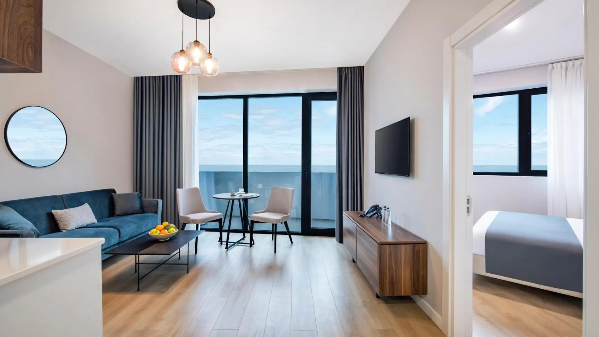 *****  Steps Batumi Hotel & Suites גאורגיה